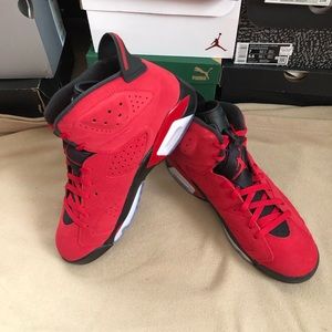 Jordan Retro 6 Toro Bravo